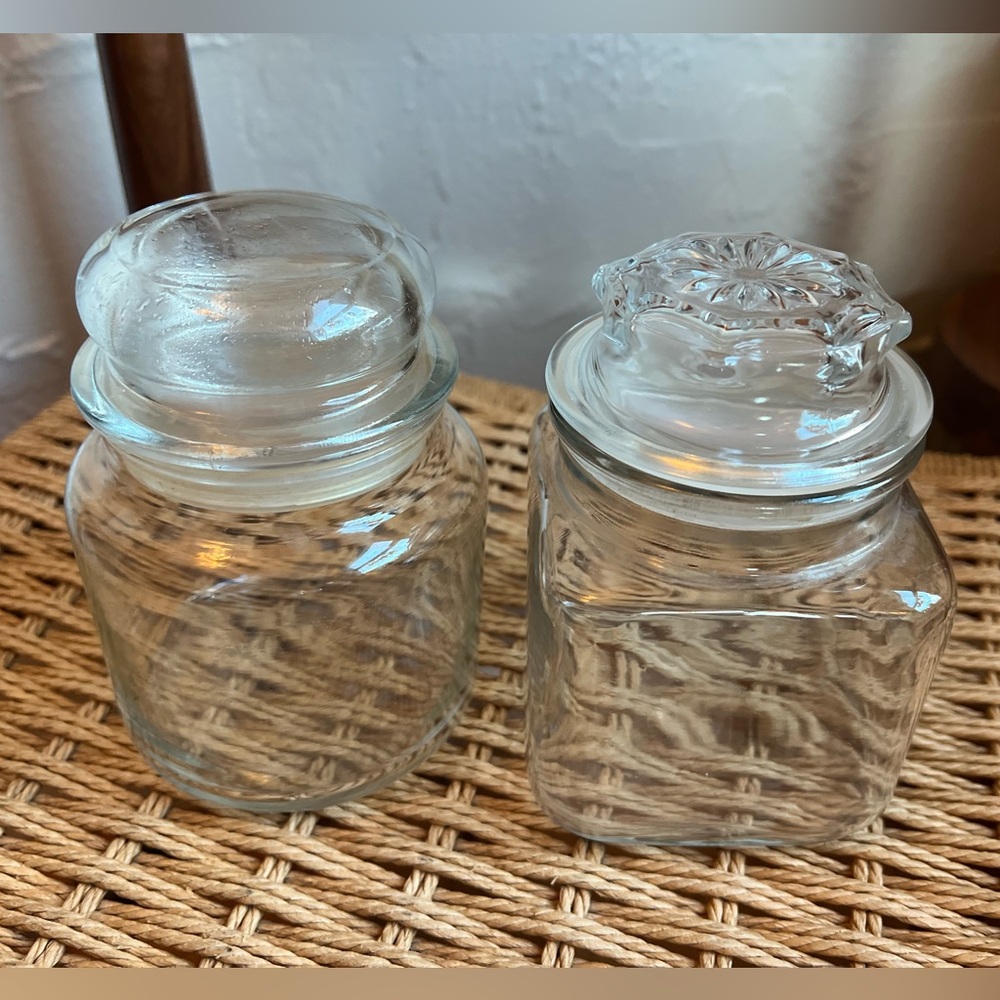 Vintage Glass Apothecary Jars with Ground Glass Lids Storage Jars, Starburst Lid